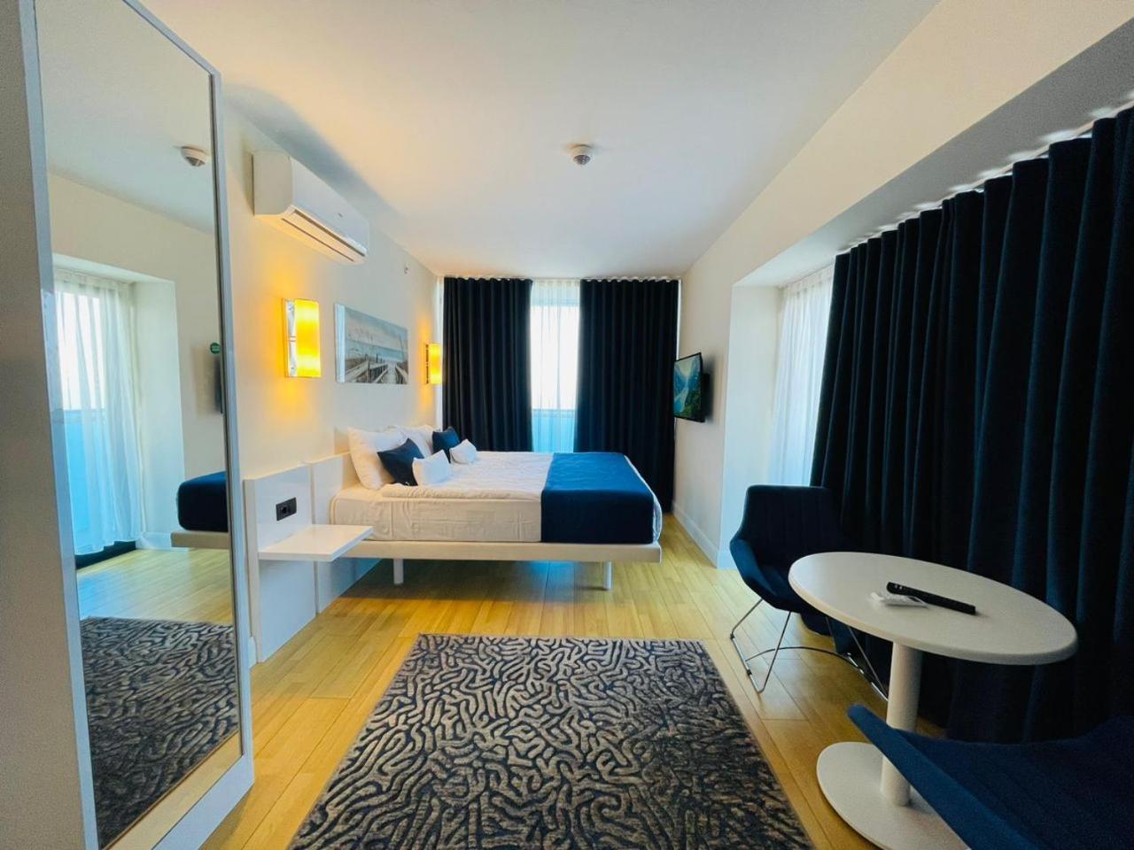 Seaside Vip Hotel Batumi Eksteriør billede