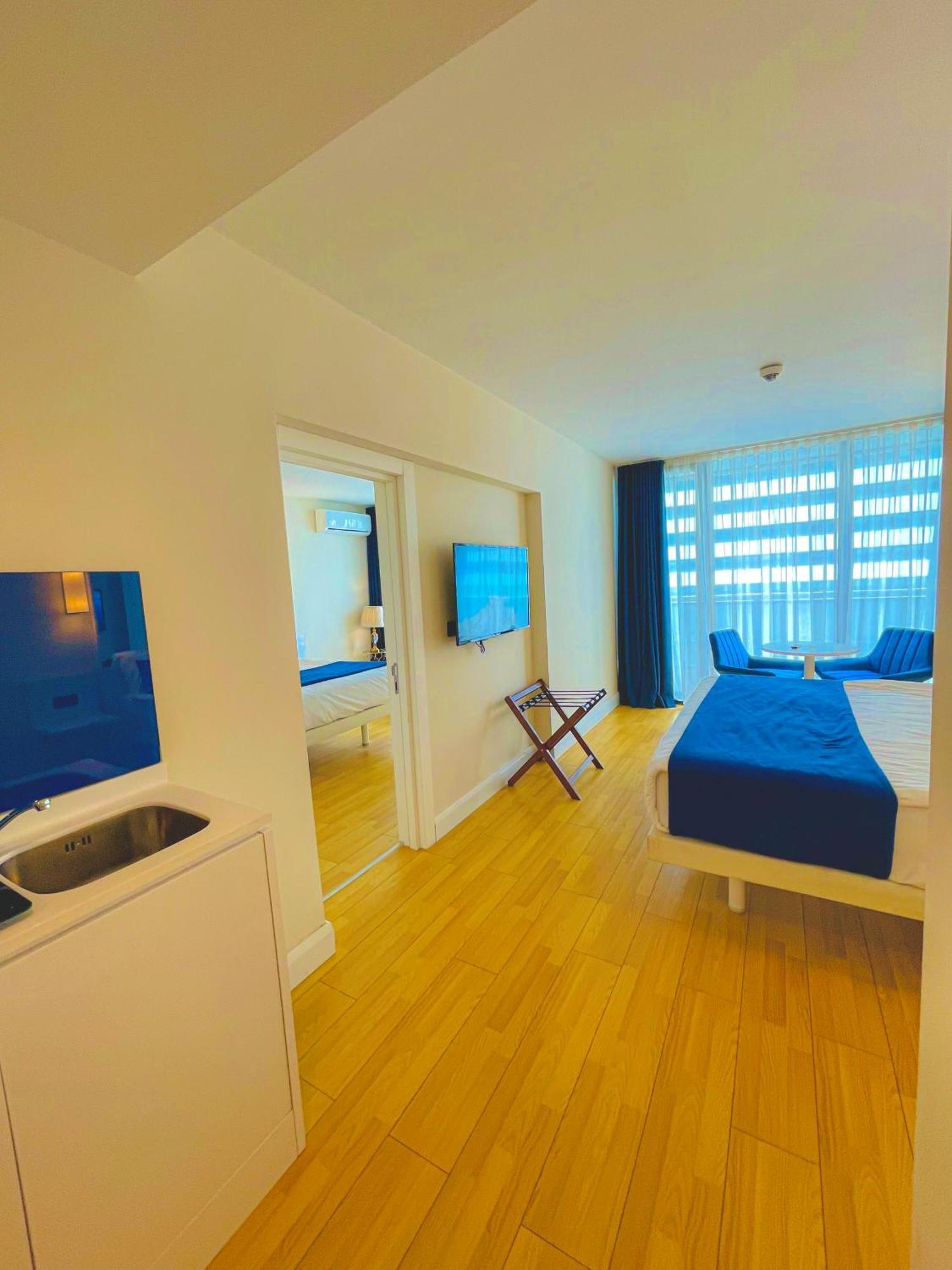 Seaside Vip Hotel Batumi Eksteriør billede