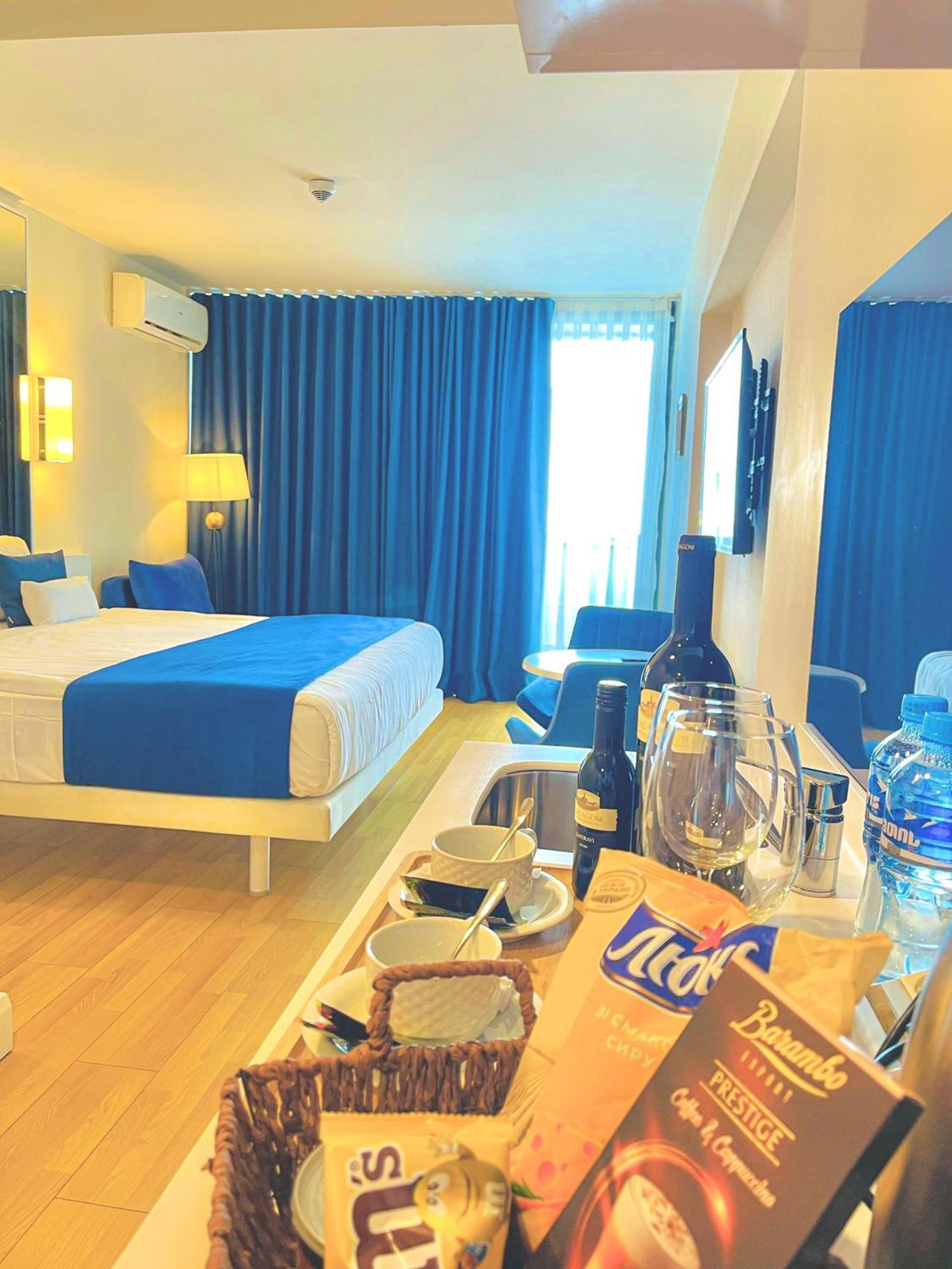 Seaside Vip Hotel Batumi Eksteriør billede